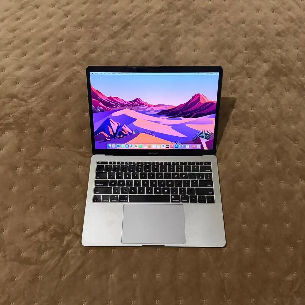 Macbook Pro 2017 13 inch 8/128 Space Grey Mulus Normal