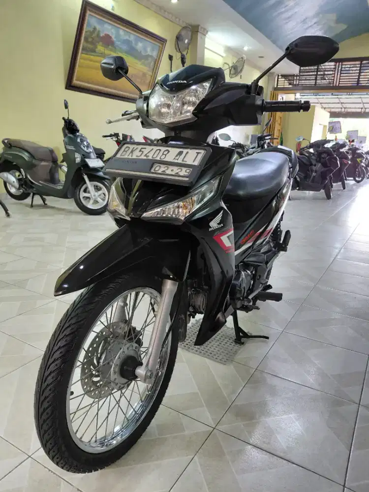 New Supra X 125 F1 SW 2023 Mentah Habis¤Odomtr 13.000 KM¤plaza motor