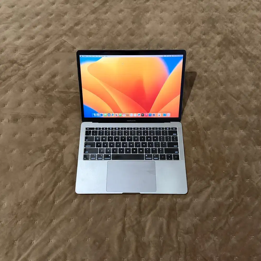 Macbook Pro 2017 13 inch 8/256 Space Grey Norma