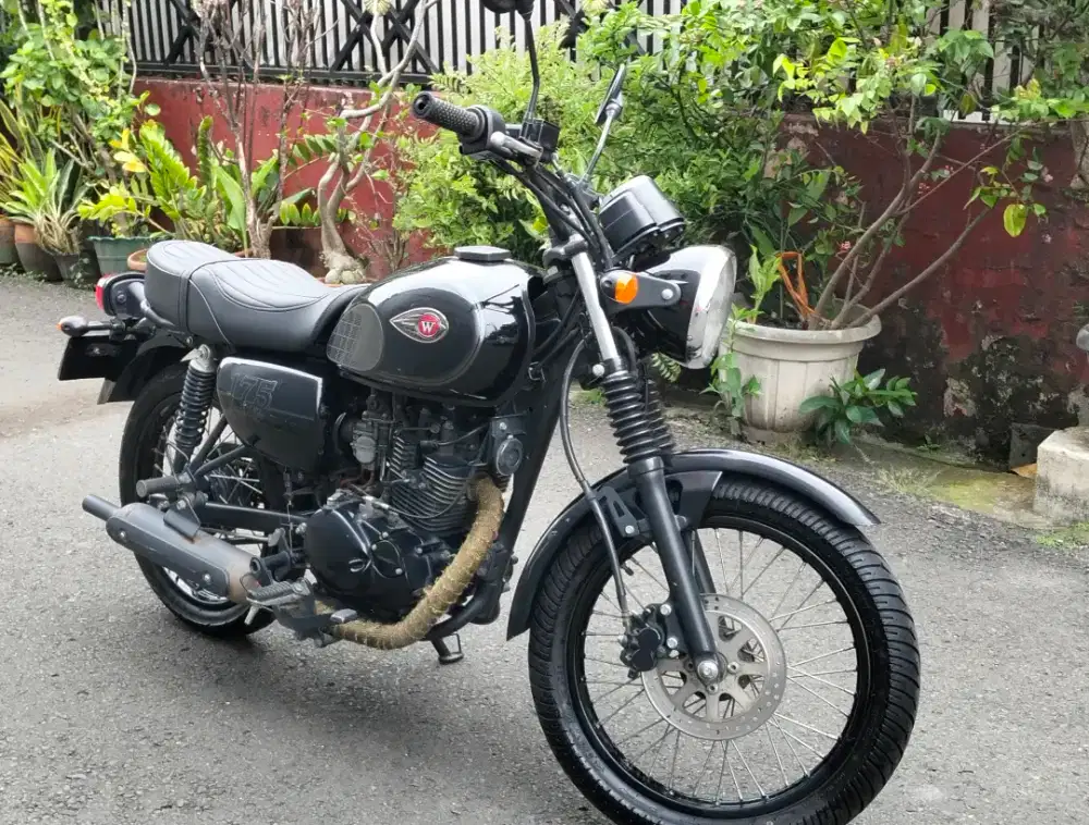 Kawasaki W175 SE 2020 Siap Pakai