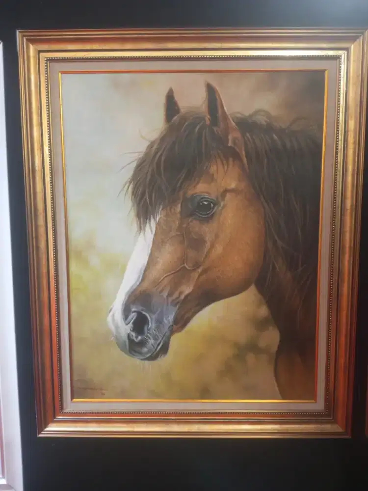Lukisan Kuda Realis Asli + Sertifikat Keaslian + Frame Klasik