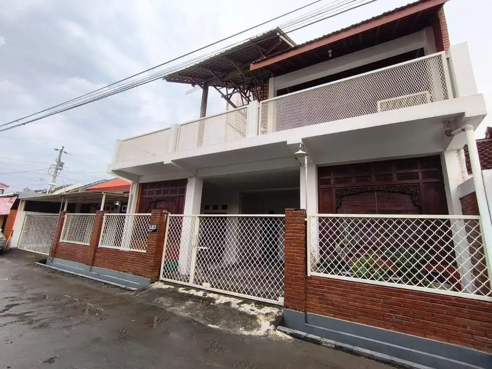 FOR SALE : RUMAH PRIBADI 2 LT 4 BEDS & 4 BATHS