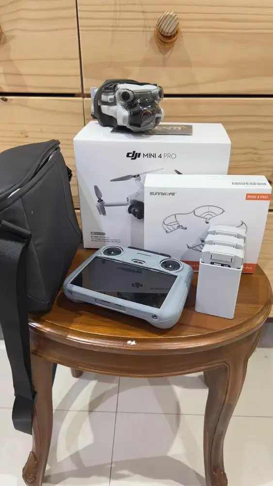 DRONE DJI MINI 4 PRO COMBO