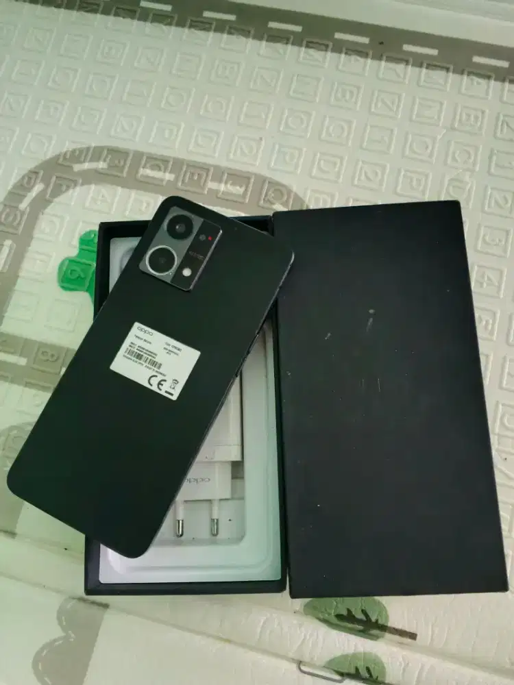 Oppo Reno 7 ram 8/256