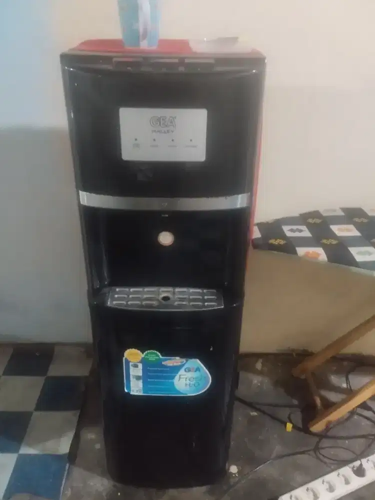 Di jual dispenser gea