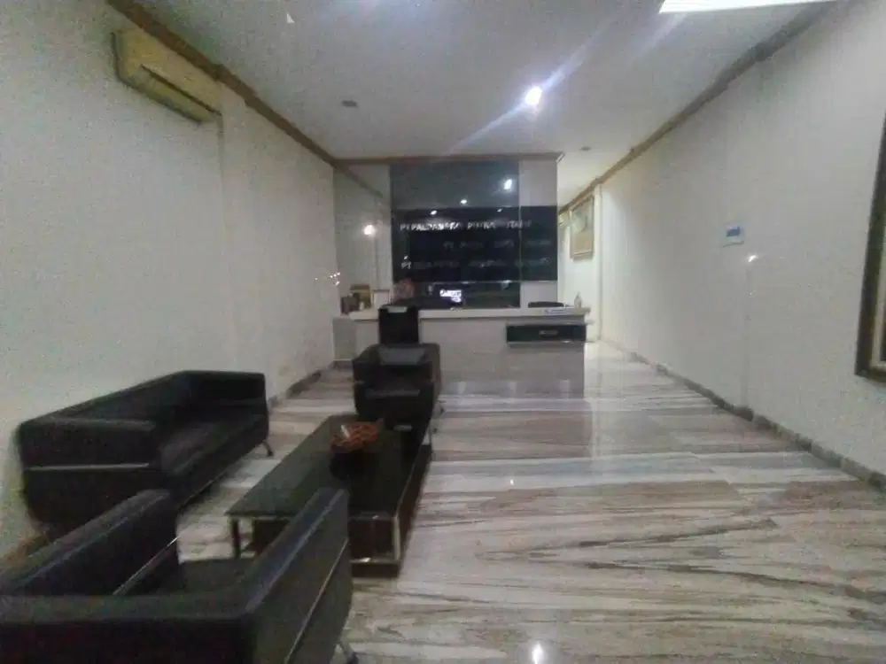 Ruko 3 Lantai Bagus Siap Pakai Lokasi Strategis di Cempaka Putih Jakarta Pusat