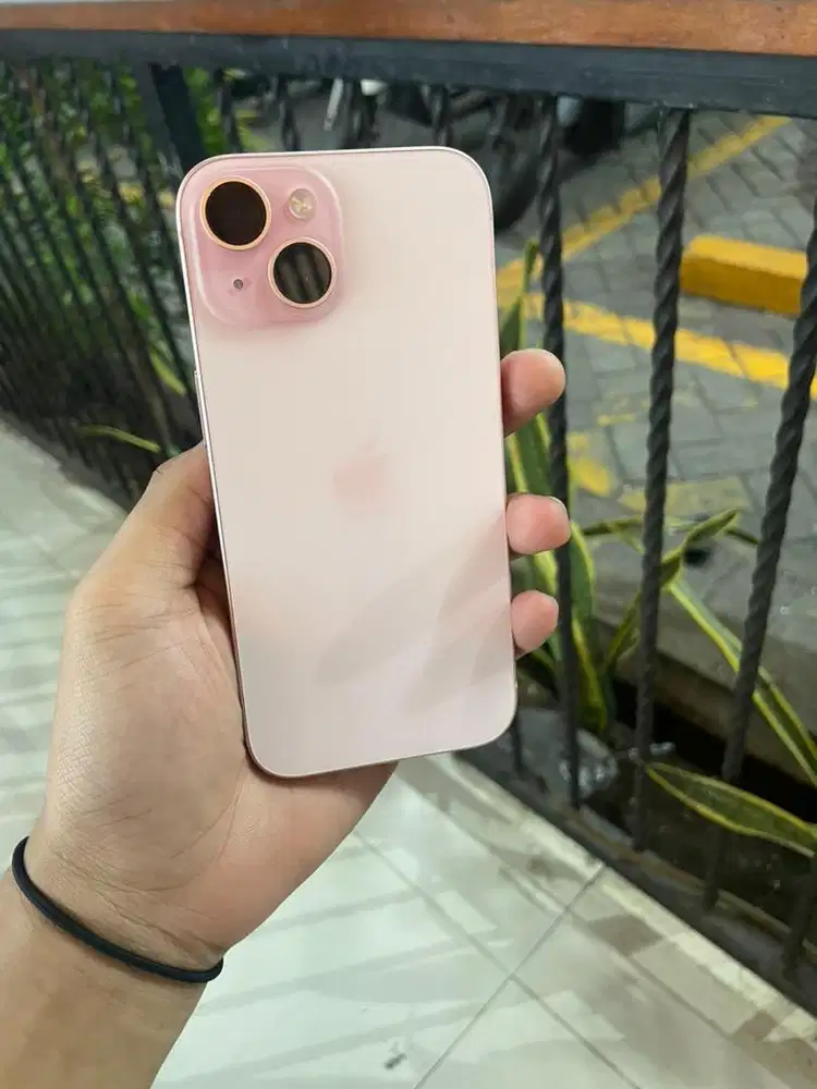 15 128gb ibox like new