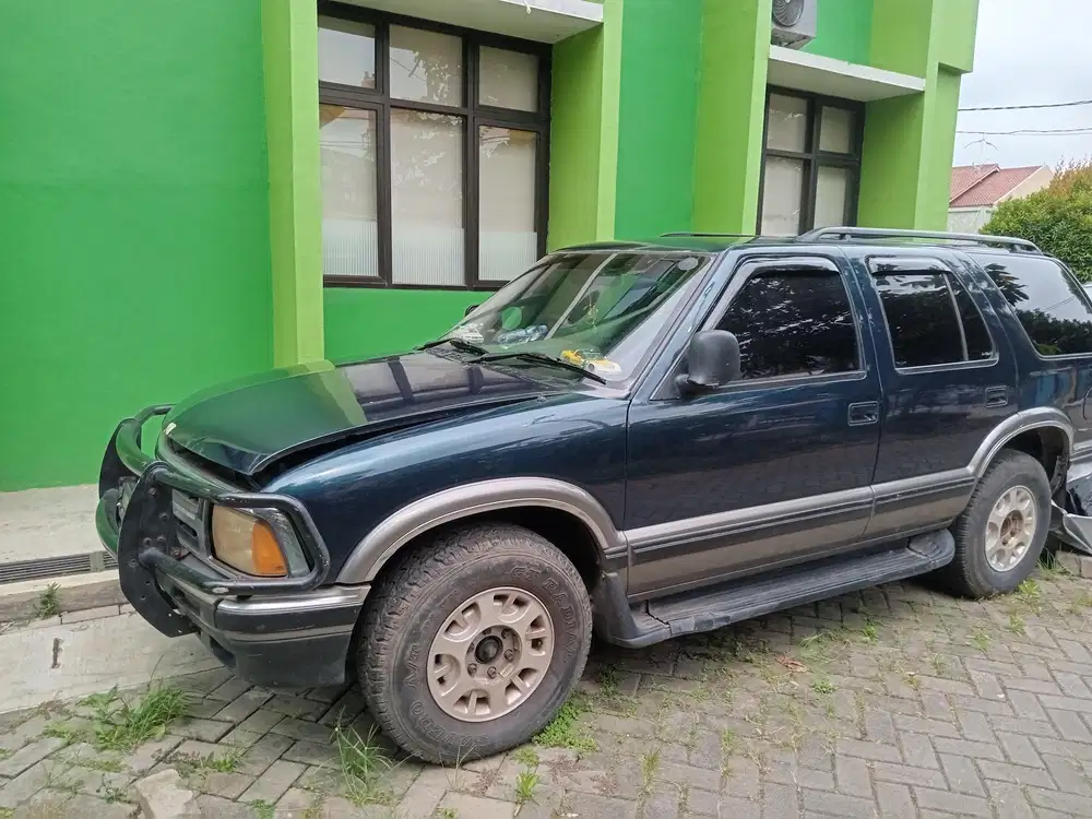 Opel Blazer 1998 Bensin