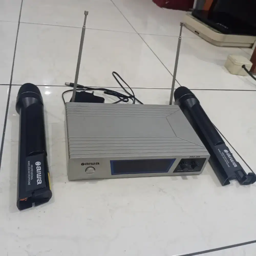 mic aiwa wireless