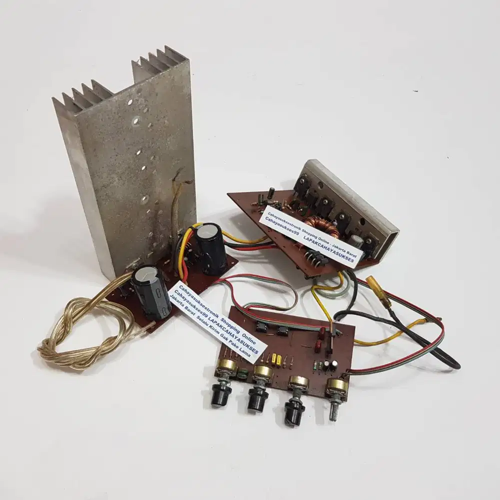 Power Amplifier 200 Watts Stereo Parts Elektronik Rakitan Second