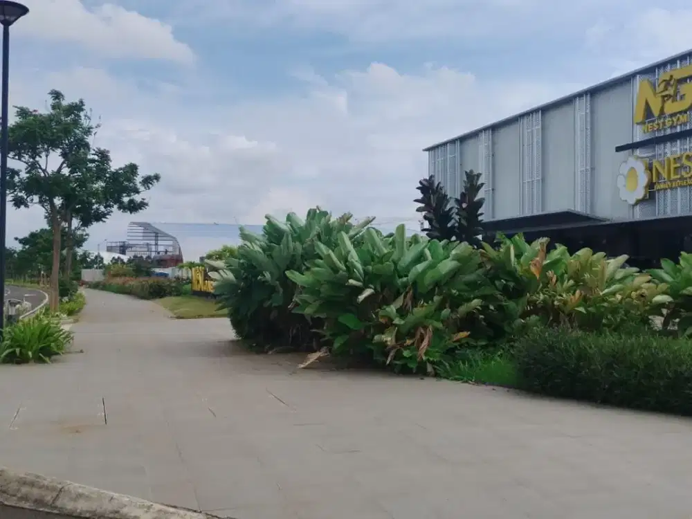 Jual / sewa Kaveling  Komersil di jl Gatot Subroto PIK 2 ( tepatnya depan pintu masuk cluster Palm spring )