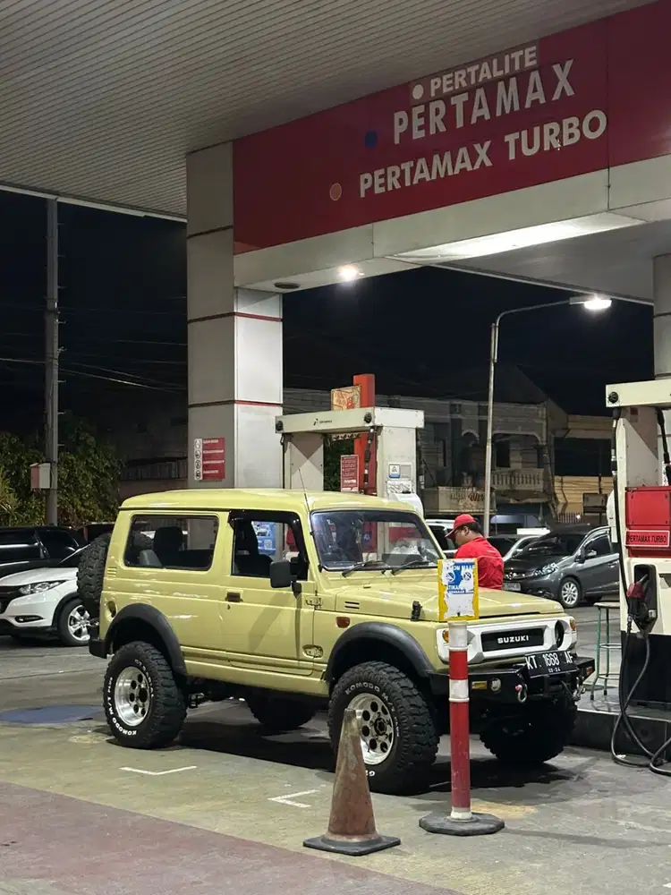 Jimny long tahun 1984