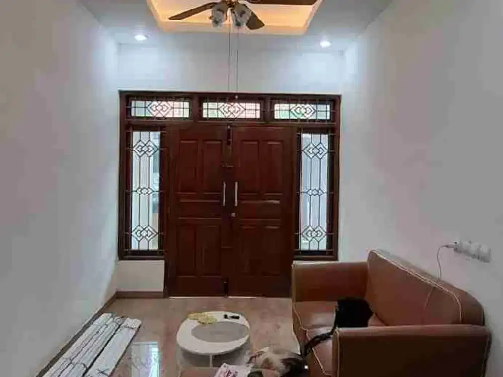 Dijual Rumah Bagus 2 Lantai Baru Renovasi & Siap Huni Ploso Timur