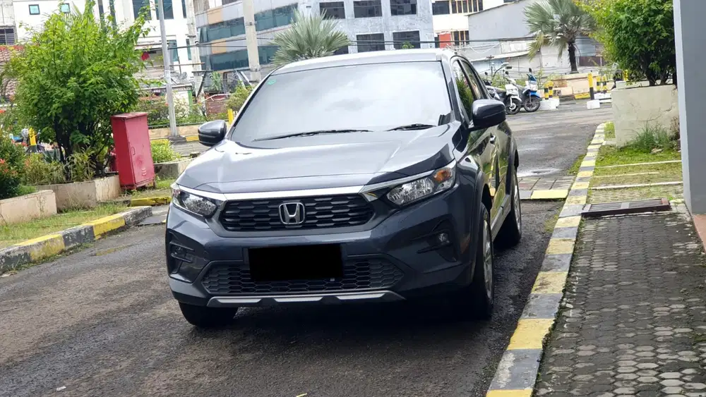 Km18rb honda wrv e cvt matic 2023 abu