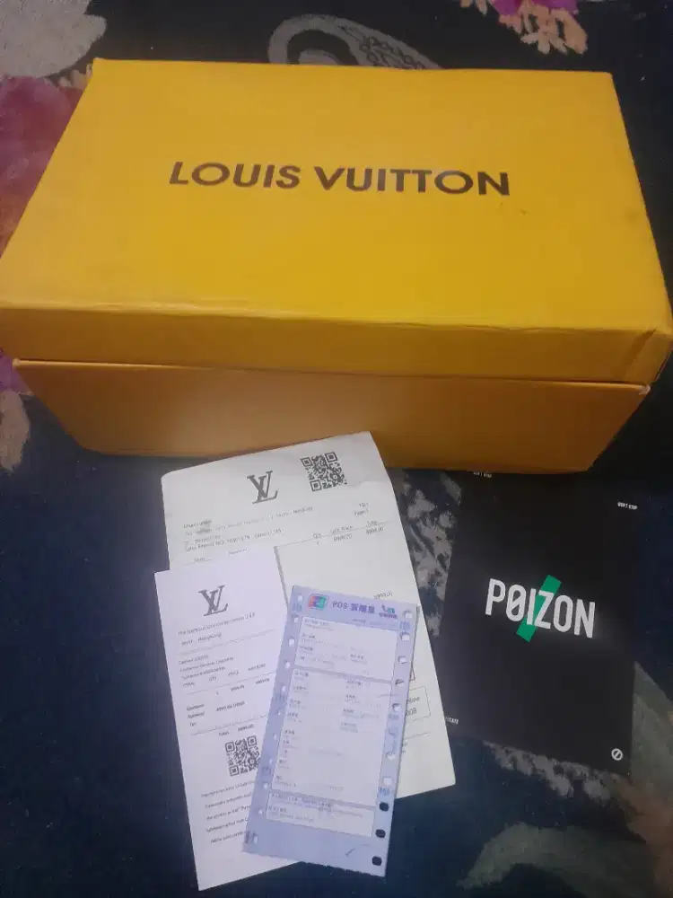 Sepatu Sneaker TRAINER keren ITALY LV LOUIS VUITTON PURPLE 41 42 ITALY