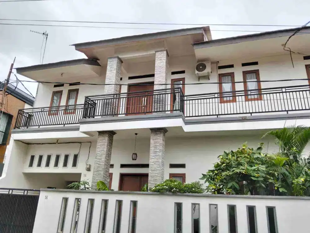 Rumah 2 Lantai LT. 160 Siap Huni di Jatiwaringin, Pondok Gede, Bekasi