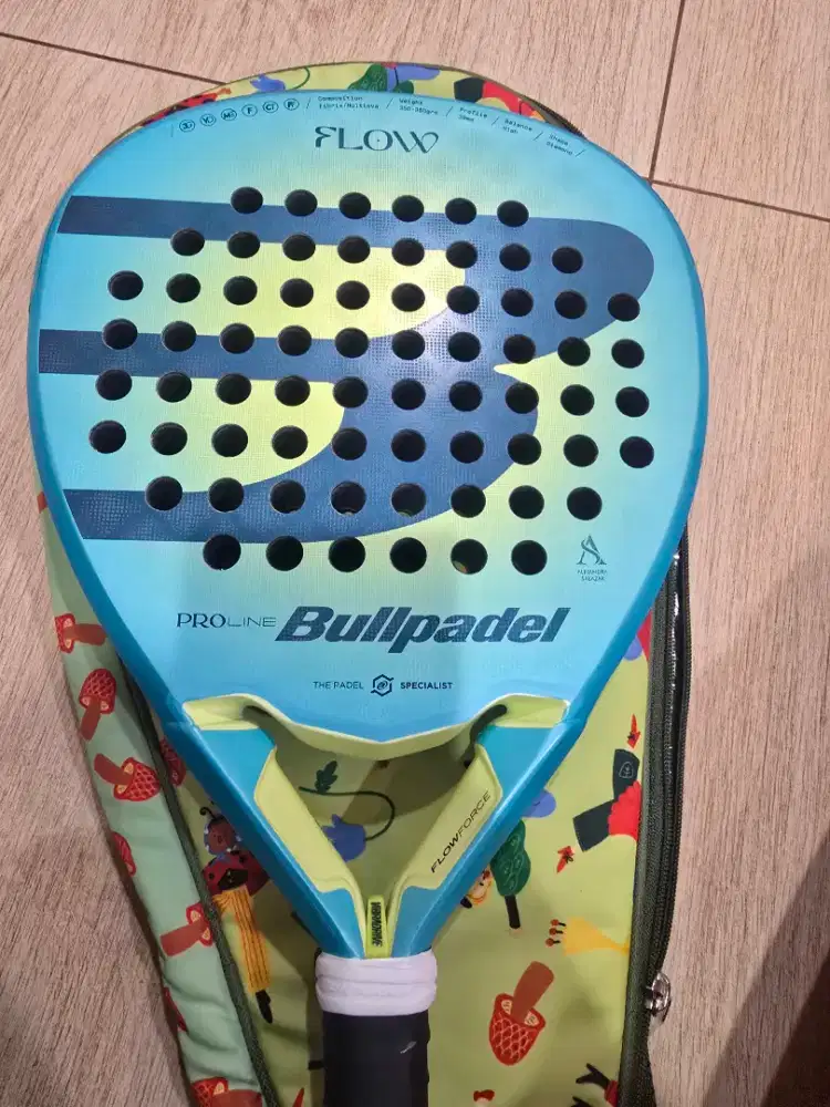 Bullpadel Flow ProLine Alejandra Salazar