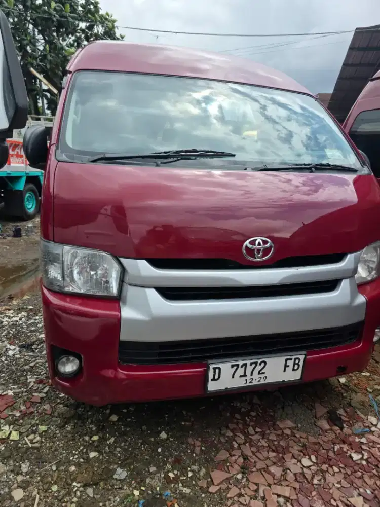 Toyota HIACE COMUTER THN 2019
