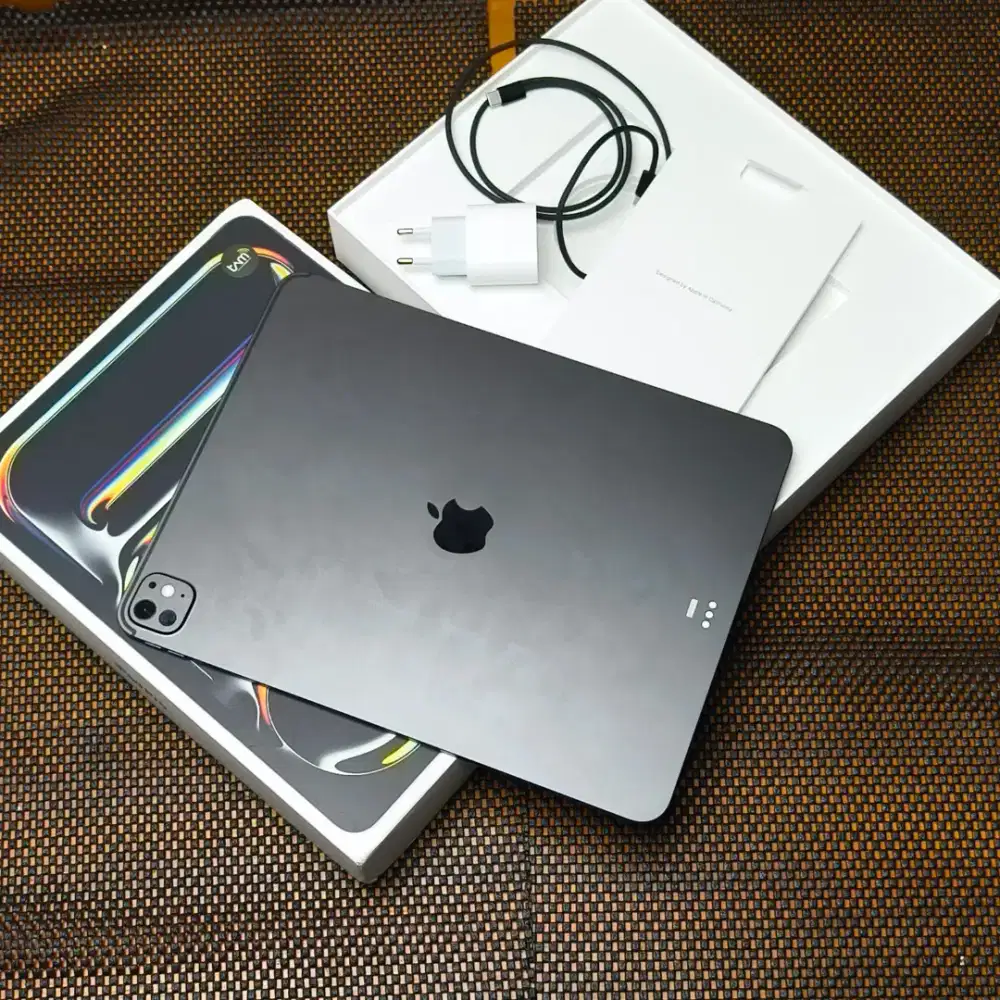 ipad pro m4 256GB iBox BH 100% Like New