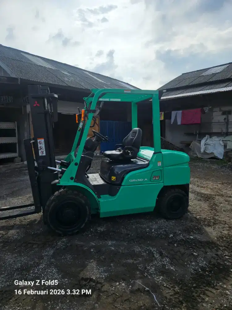 Forklift Mitsubishi 3 Ton,Manual,Tiang 3 Meter,S4S,Low HM,Tahun 2020