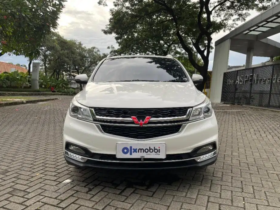 TDP 7,JT,  Wuling Cortez 1.5 CT L Bensin-AT Putih 2019