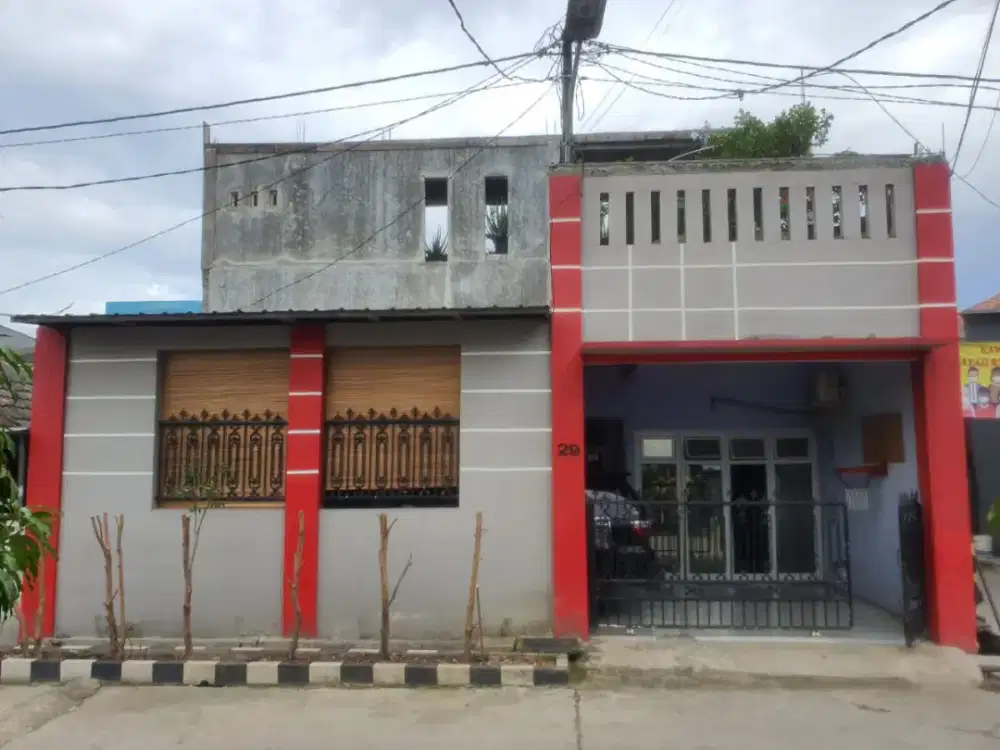 Dijual Rumah Strategis di Bekasi Timur LT: 178m²/LB: 365m²