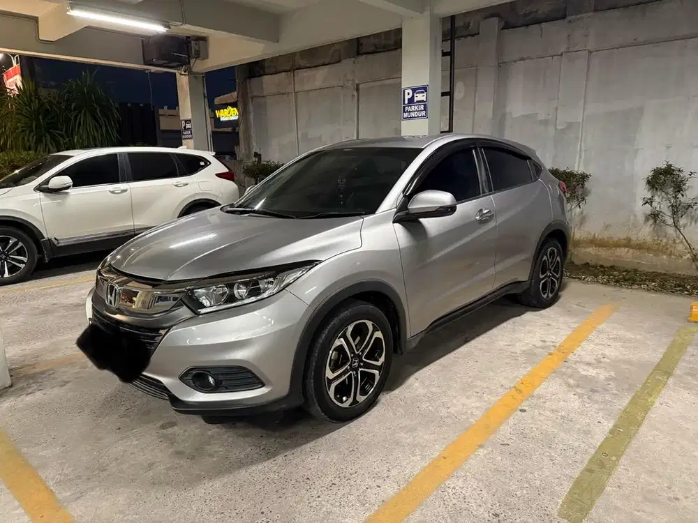 Dijual HRV E CVT Automatic 2019 Warna Silver
