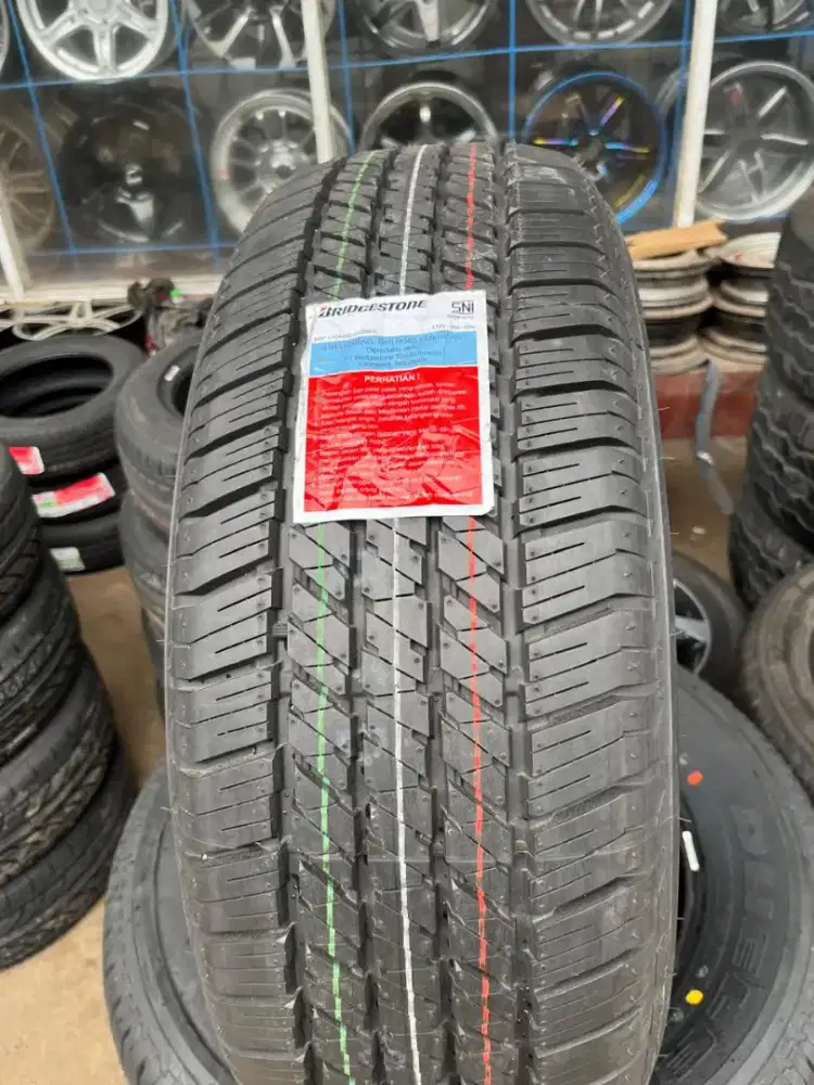Bridgestone dueler ht684 265/60 R18 fortuner pajero