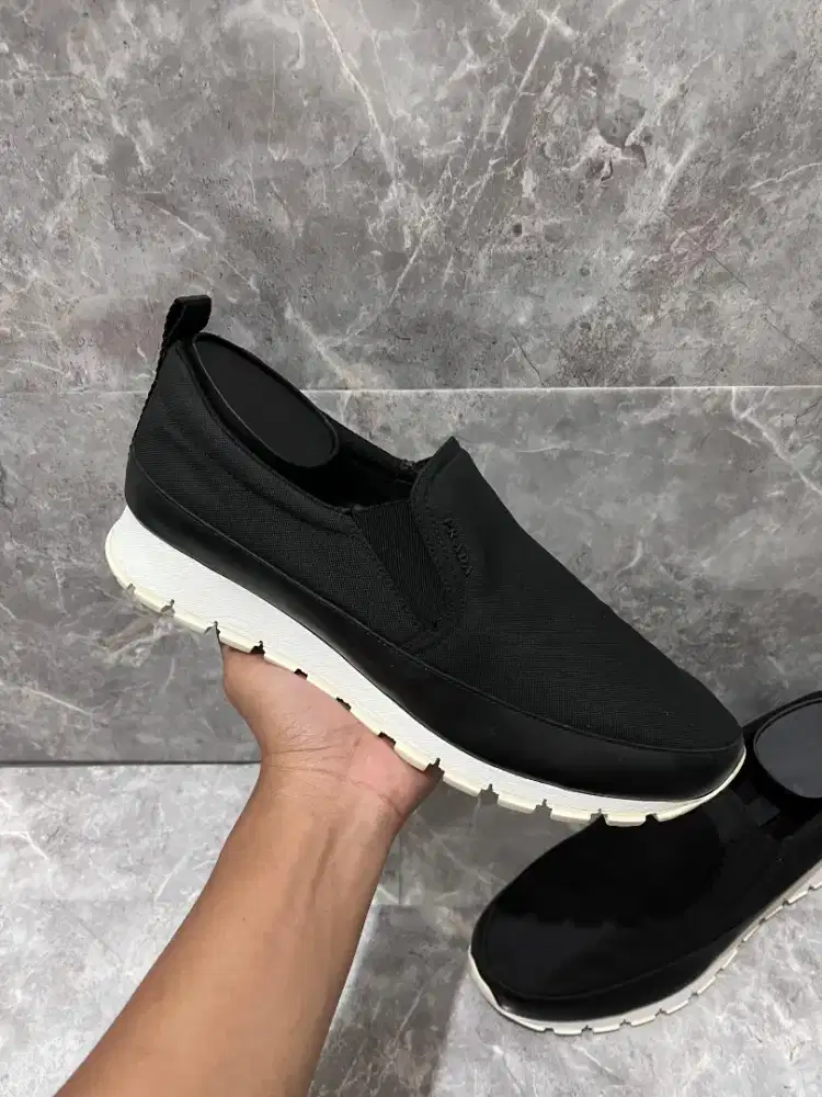 Sepatu Prada Original slip on casual sneakers bally gucci bekas lv