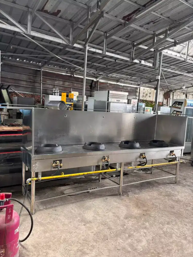 KWALIRANGE 4 TUNGKU

Ukuran 300+56x80+26x80+60
Tungku dan burner baru