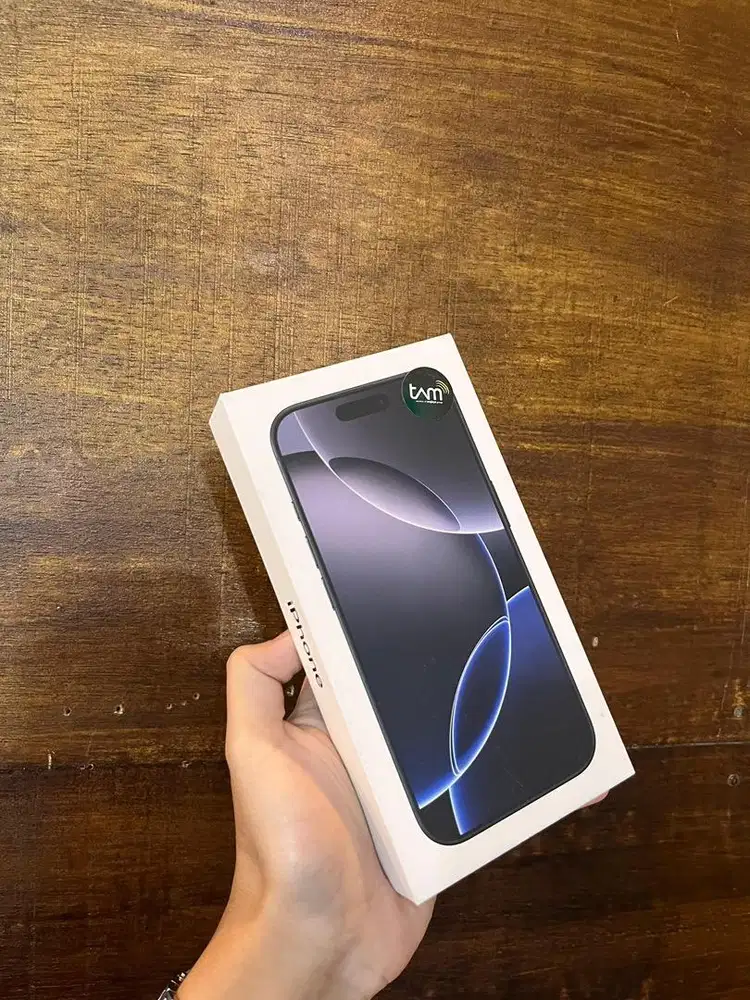 Iphone 16 pro 128gb black new ibox