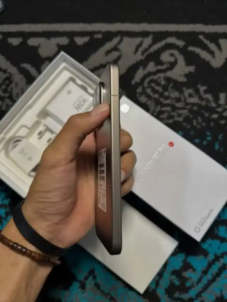 Xiaomi 15T Pro 12/512 pembelian bulan 11/2025