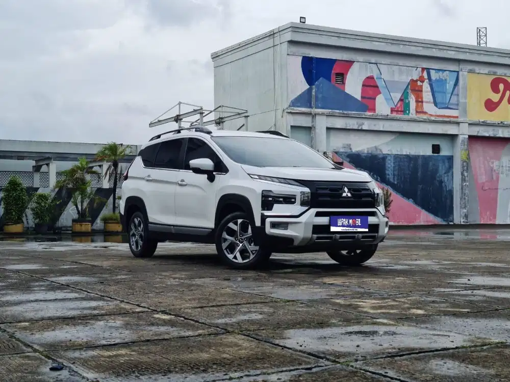 Mitsubishi Xpander Cross 1.5 Premium 2023 like new Km 6rb