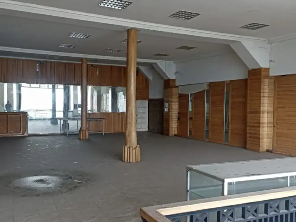 DIJUAL/DISEWAKAN Bekas Pabrik Super Strategis di Mainroad Kopo Area