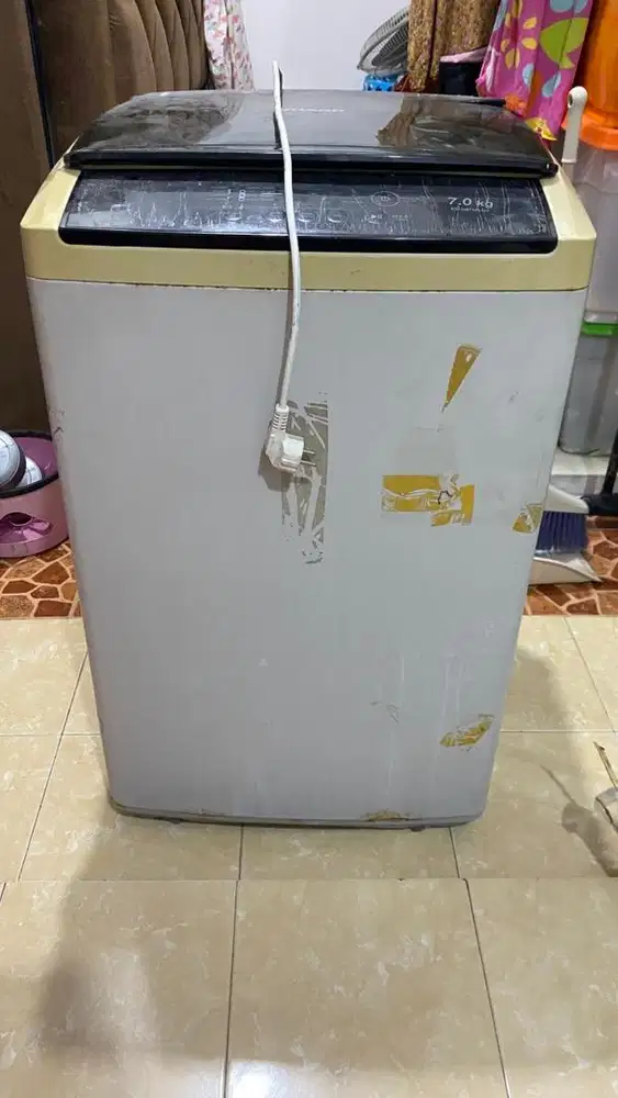 Mesin cuci LG bekas