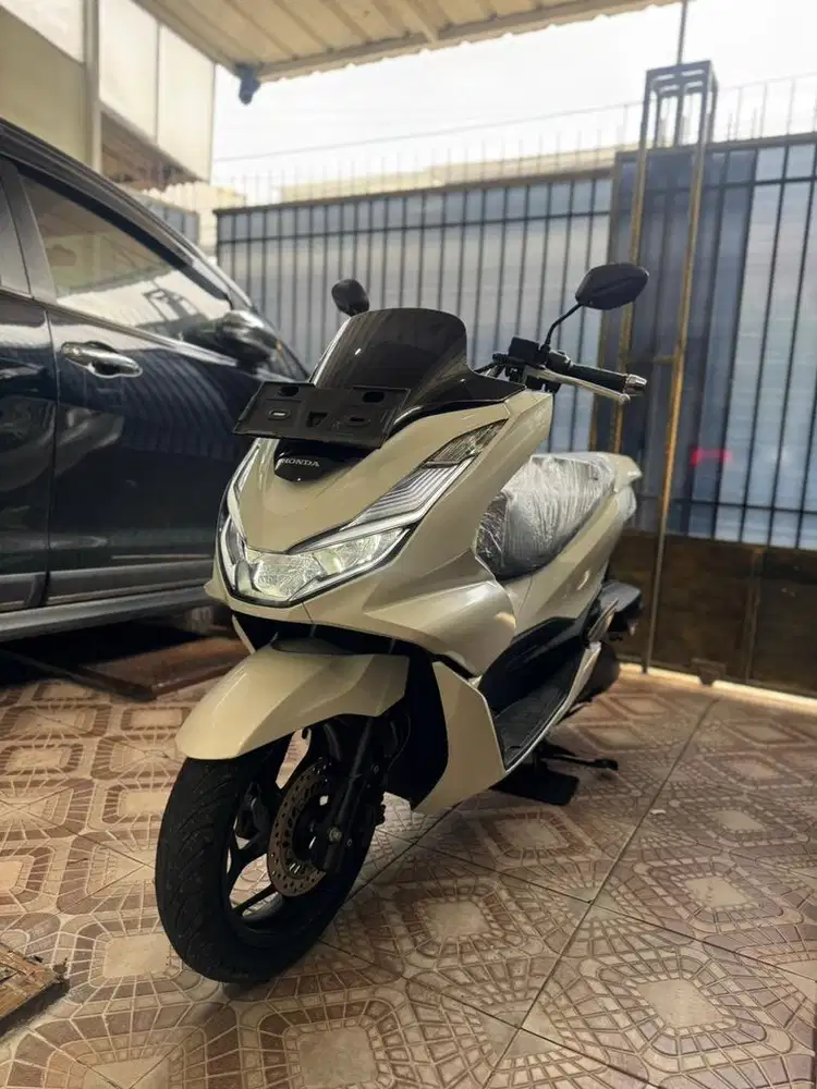 KM 630 KILO ! HONDA PCX 160 TH CBS 2024 PAJAK BULAN 05-2025