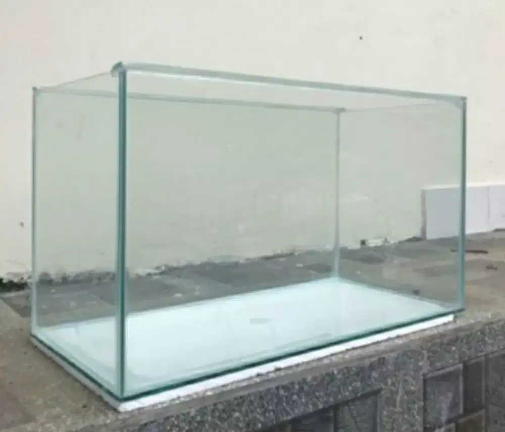 Aquarium bekas seperti baru