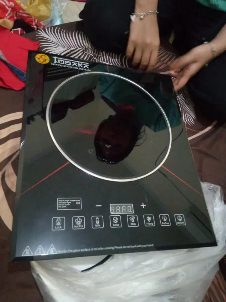 Tosaka kompor listrik