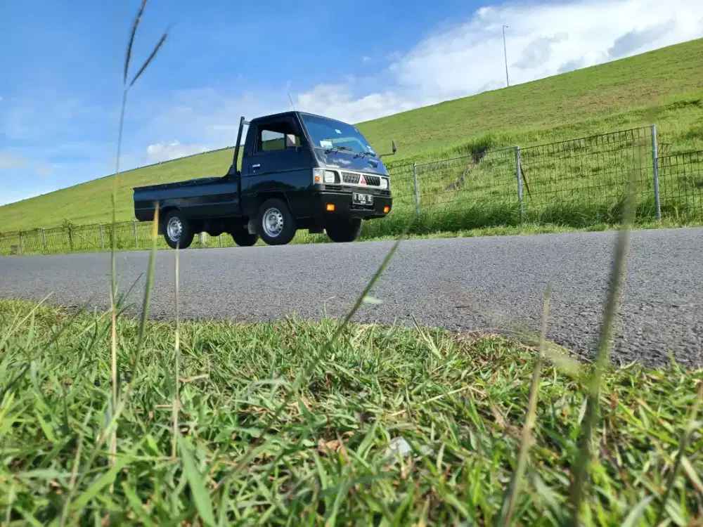 Mitsubishi L300 pickup Low KM