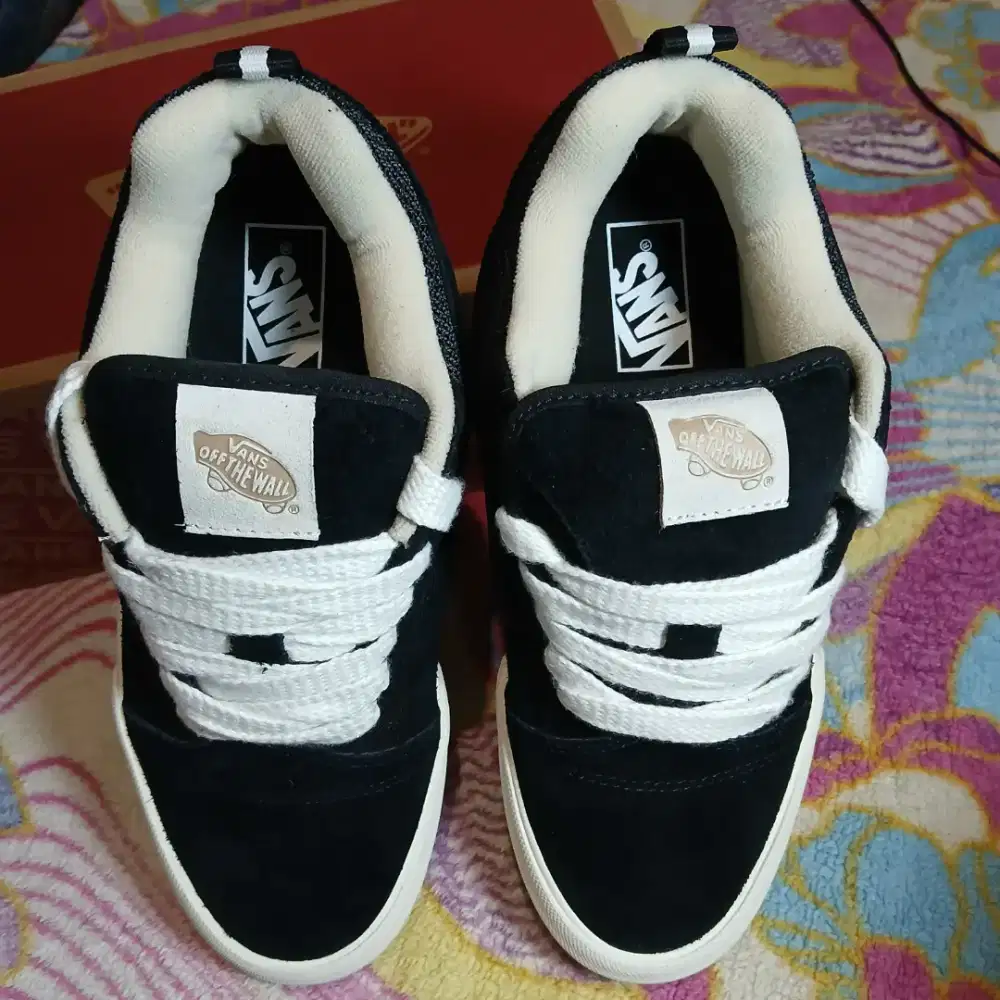 VANS Knu Skool – Black White Original | Size 40 EU