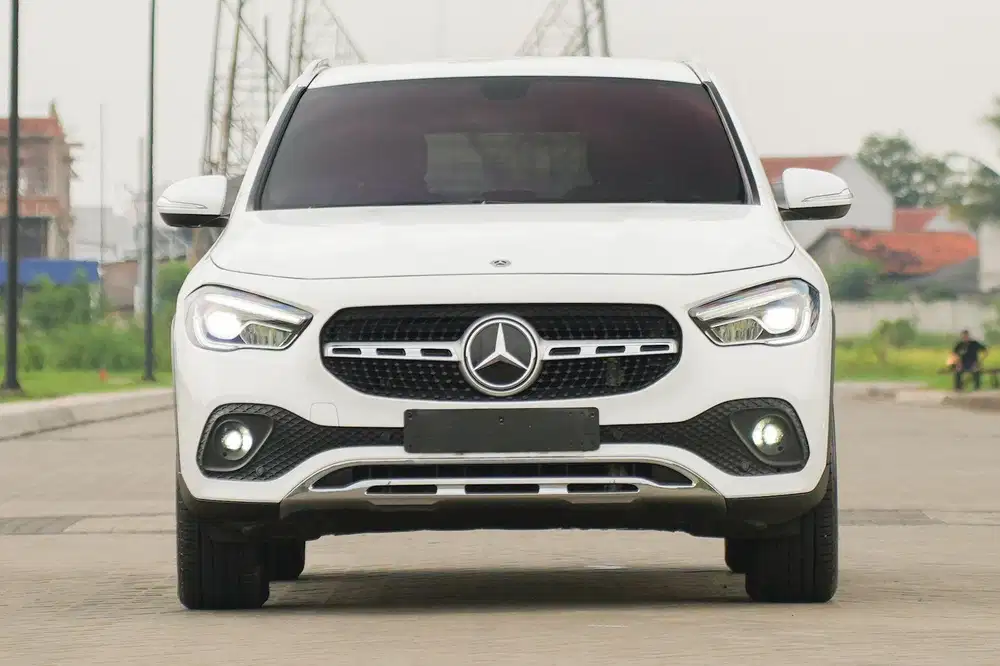 Could be Yours! New Mercedes Benz GLA200 Progressive Line 2021 x1 c200