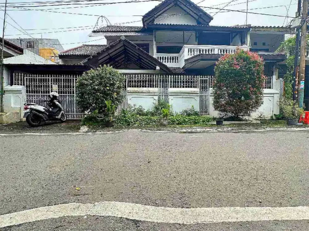RUMAH SECONDARY LUAS & STRATEGIS DI PULOMAS – JAKARTA TIMUR
Bebas Banjir | Akses Tol | Cocok untuk Hunian & Usaha