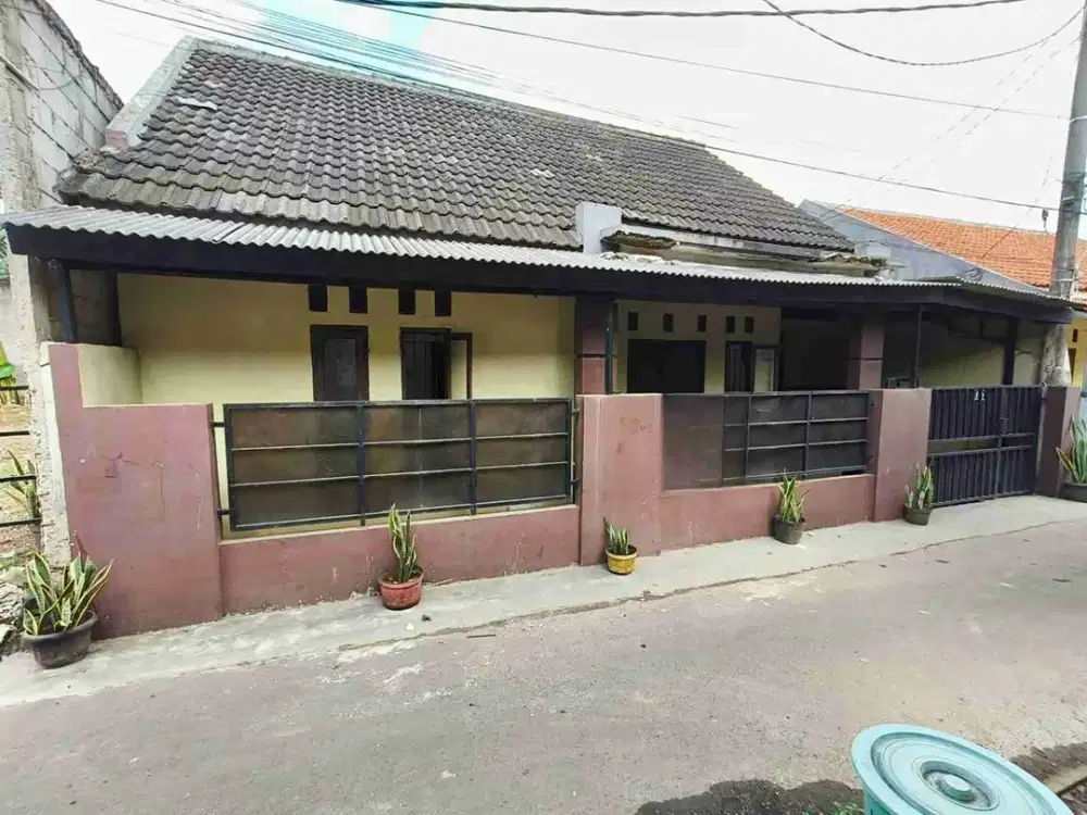 Rumah Strategis Auri ,Cisalak Cimanggis Depok