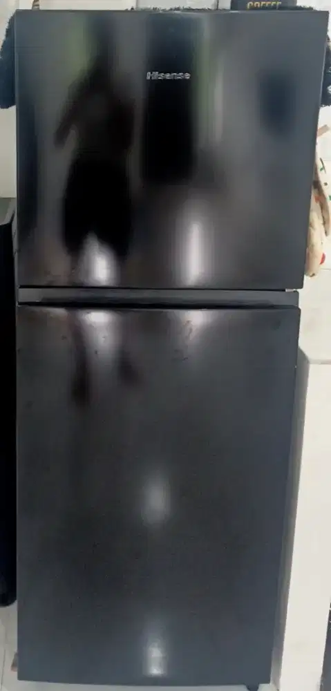 Preloved Kulkas 2 pintu , Dispenser Galon bawah , Springbed