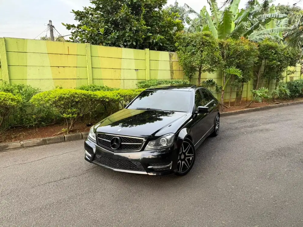 Mercedes Benz C250 AMG Plus 2014