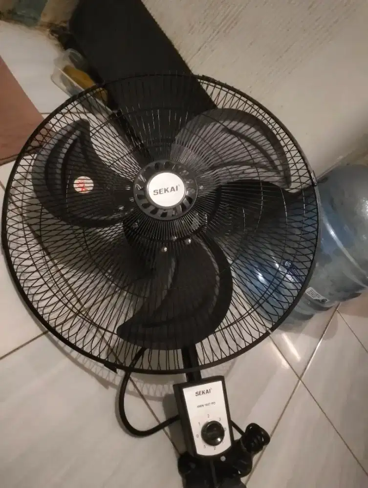 Kipas dinding sekai