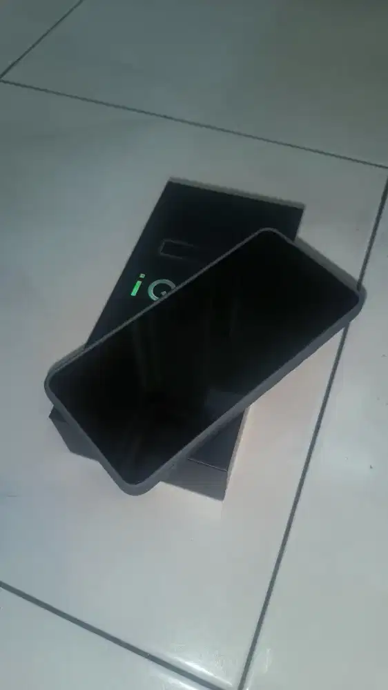 IQOO Z10R 12/256 like new