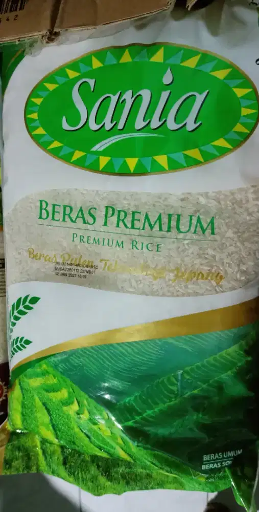 beras  premium harga terjangkau