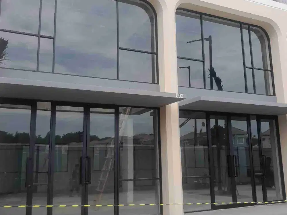 Ruko ruko strategis 2 dan 3 lantai di lippo cikarang