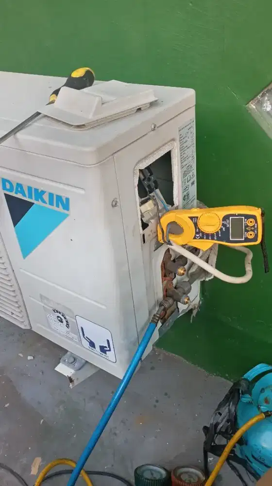 SERVICE AC ,CUCI AC , PASANG AC SERVICE MESIN CUCI SERVICE KULKAS